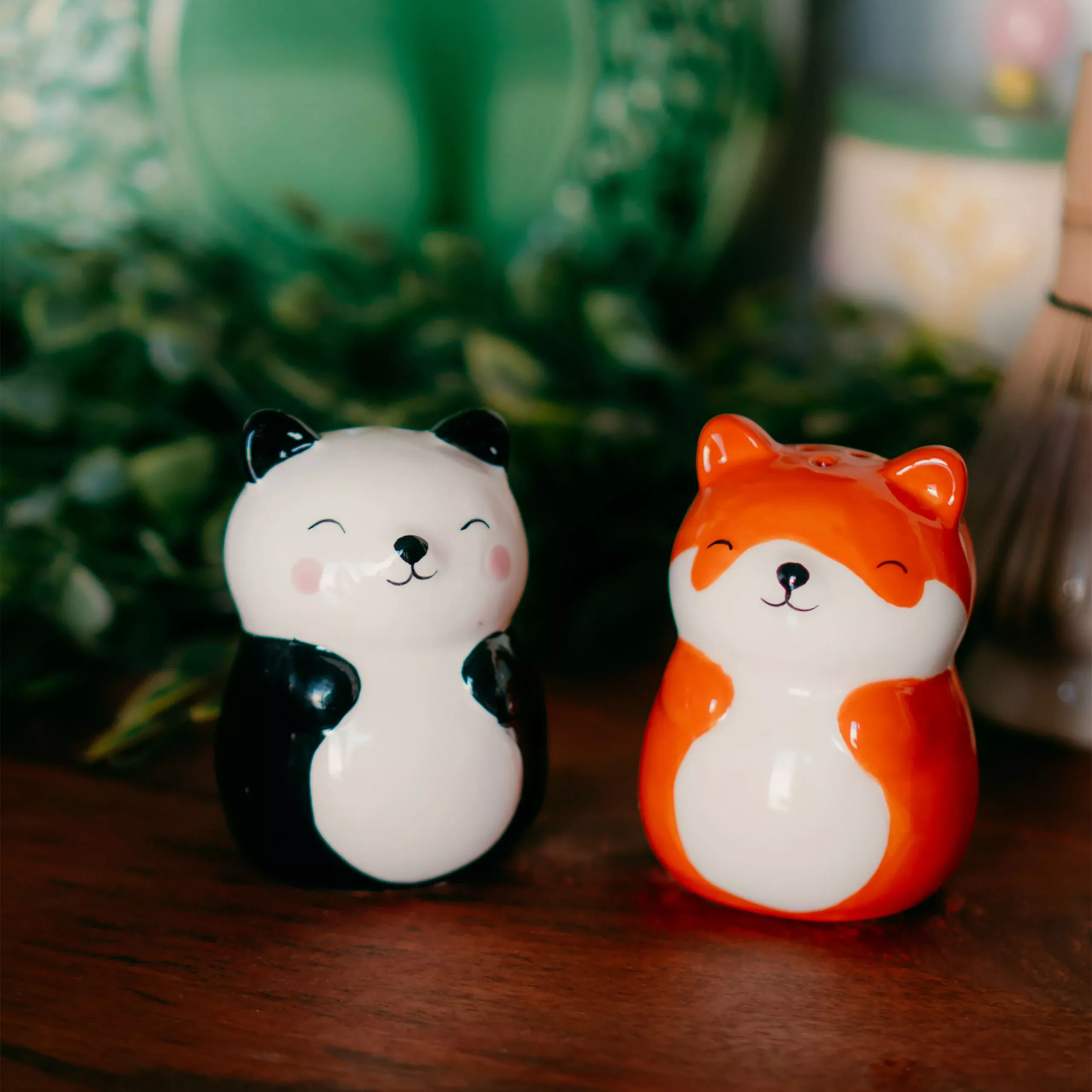 Chibi Chow - Salt & Pepper Shakers